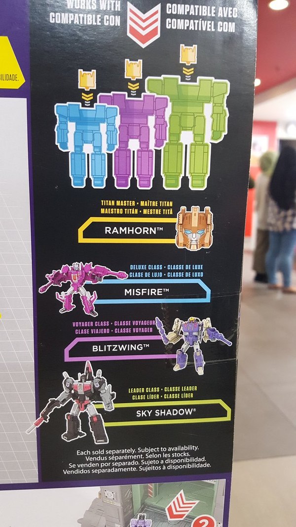 Titans Return Titan Class Trypticon Sighted At Overseas Toy Store  (3 of 4)